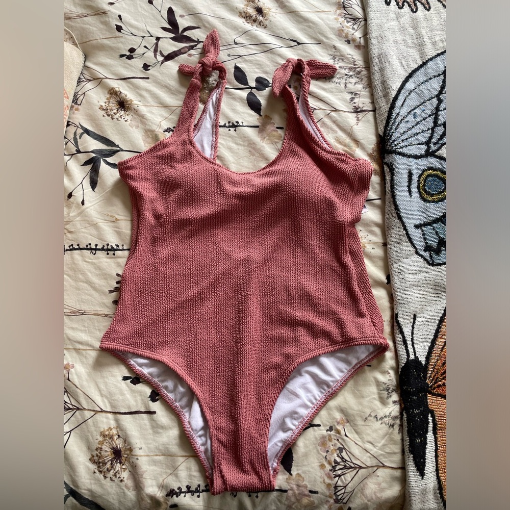 Dusty rose textured swimsuit